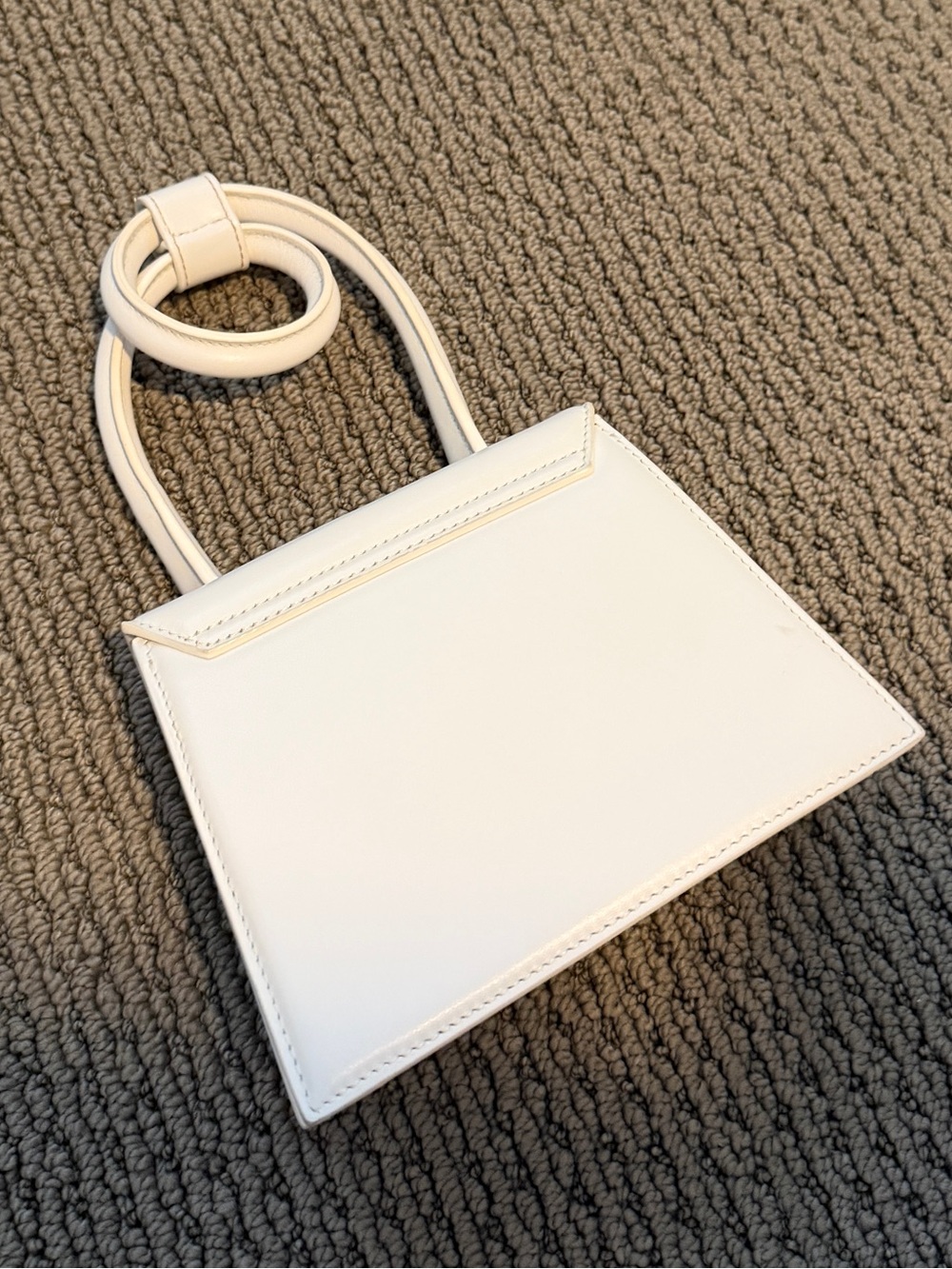 Jacquemus White Mini Le Chiquito Ring-Handle Bag - Picture 4 of 7